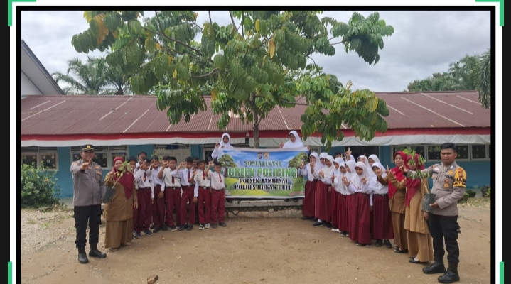 Polsek Tambusai Tanam Pohon, Dukung Program Green Policing Kapolda Riau