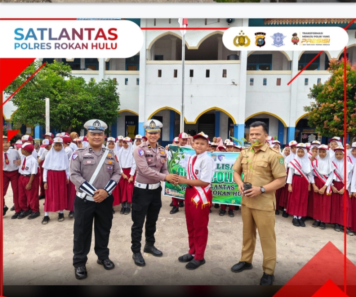 Satlantas Polres Rokan Hulu Tanam Pohon, Dukung Program Green Policing Kapolda Riau, AKP Lily Sulfiani, SIK, MH.: “Tanam Pohon, Wariskan Alam Untuk Generasi Mendatang”