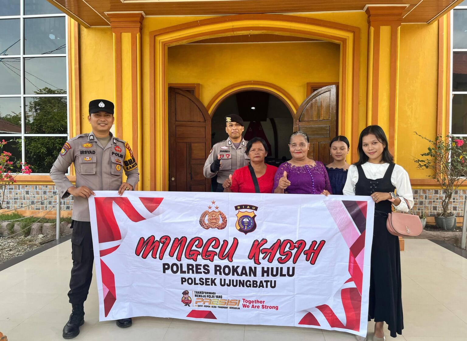 Polsek Ujung Batu Laksanakan Patroli Mobile, Pastikan Ibadah Masyarakat Aman Dan Nyaman