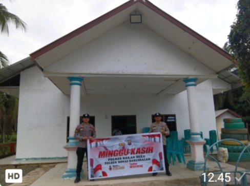 Polsek Bonai Darussalam Amankan Ibadah Minggu Di Gereja Oikumene PT APSL, Kapolsek Bonai Darussalam Iptu Abdau Wardiyoso: “Pastikan Ibadah Minggu Kasih Berjalan Aman Dan Kondusif “