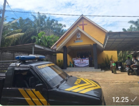 Polsek Rambah Hilir Laksanakan Minggu Kasih Di Gereja GPDI Al Masih
